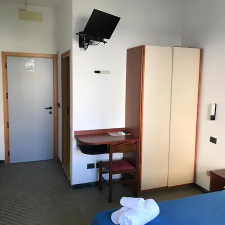 Hotel L&v 3*
