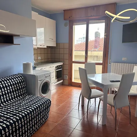 Bilocale 1 Min Dal Mare Parcheggio E Ac - Il Lupo Affitta * Rimini