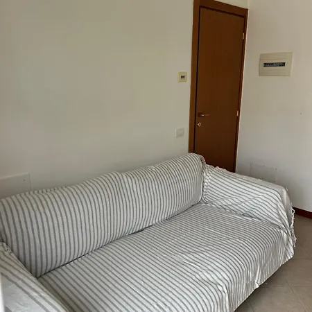 Aparthotel Uno Studio&suites 2*