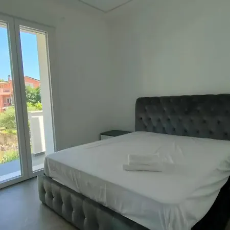Appartamento Borghesi Fronte Mare *