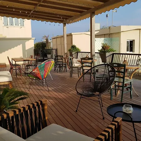 Aquila فندق ريميني