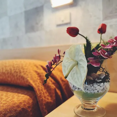 Ramona Hotel