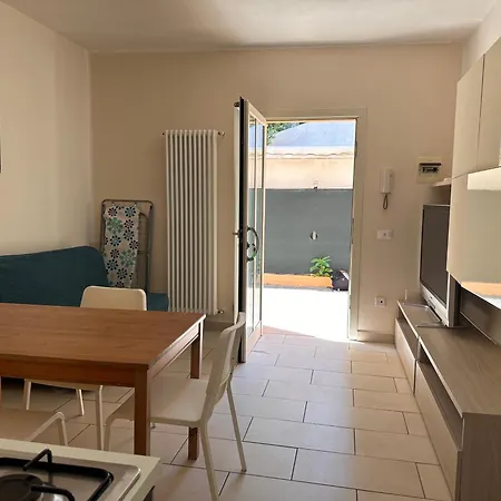 Hotel apartamentowy Beach 200 Mt Dal Mare - Il Lupo Affitta *