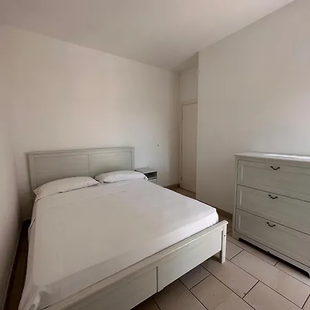 Beach 200 Mt Dal Mare - Il Lupo Affitta Hotel apartamentowy *