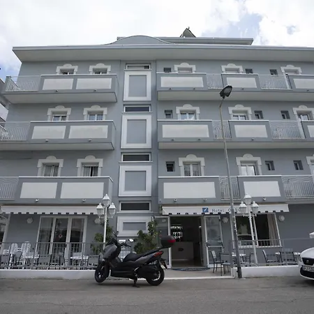 Odeon Hotel 2*