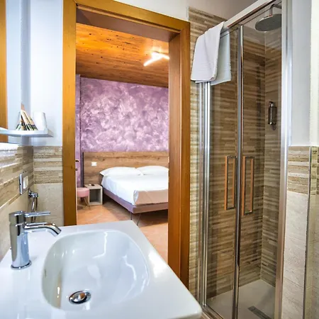 Casa Lagomaggio Affittacamere *
