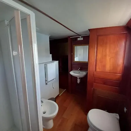 Botel House Boat Rimini