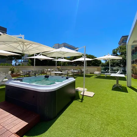 Polo Hotel 4*