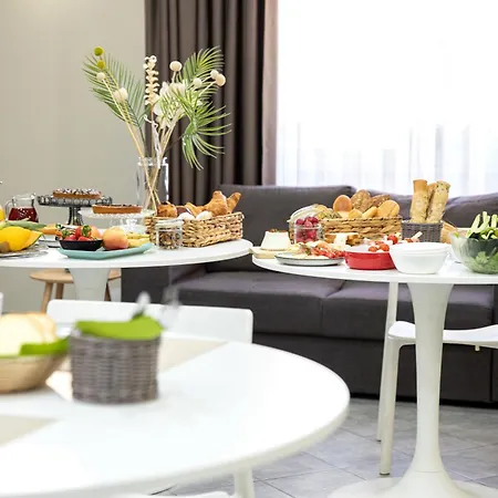 Noah Hotel