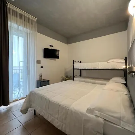Noah Hotel