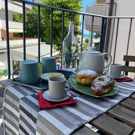 Hotel Noah 3*