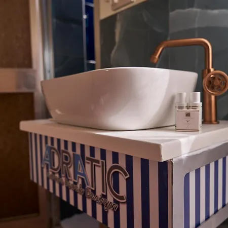 ホテル Adriatica Sul Mare 3*