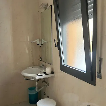 Domus מלון דירות