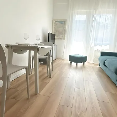 Regina 207 - Affitti Brevi Italia Apartment *