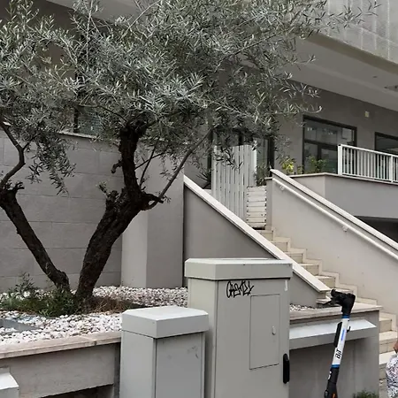 Marina Apartment *