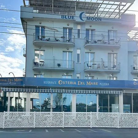 Blue Moon Meuble Hotel