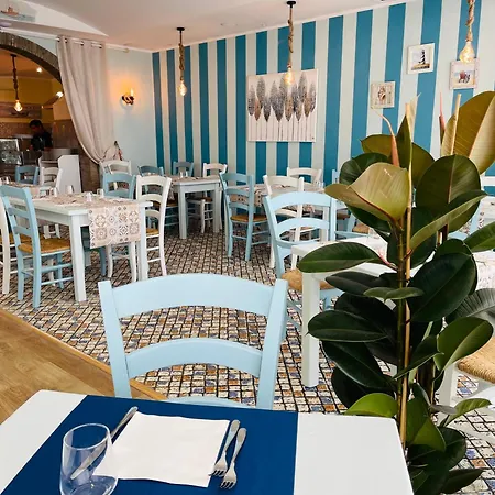 Hotel Blue Moon Meuble 3*
