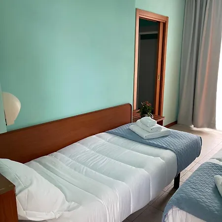 Blue Moon Meuble Hotel 3*