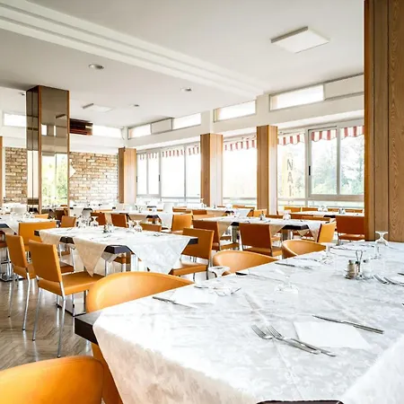 Hotel Naica Marebello
