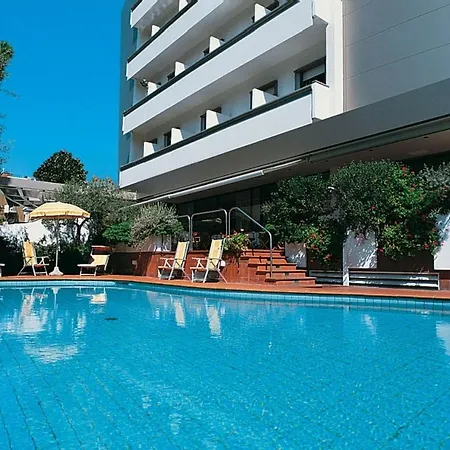 Hotel National