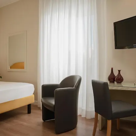 National Hotel 4*