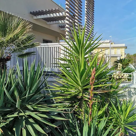 Hotel Madalu Viserba Di Rimini