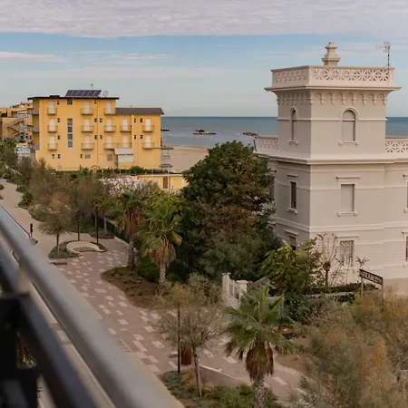 Hotel Re Leone 3*