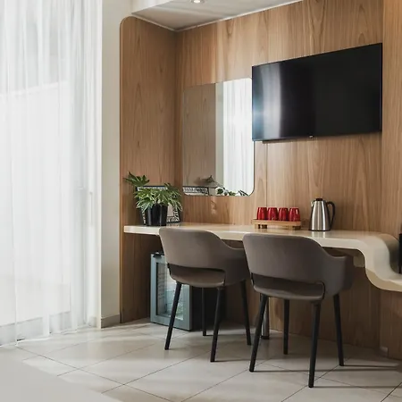 Aria Hotel