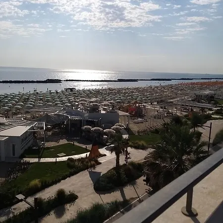 Hotel Ideal 3*