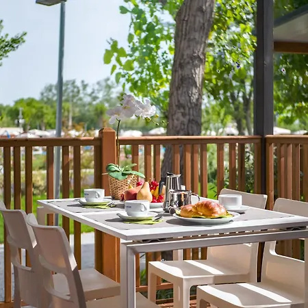 Tatil parkı Family Village