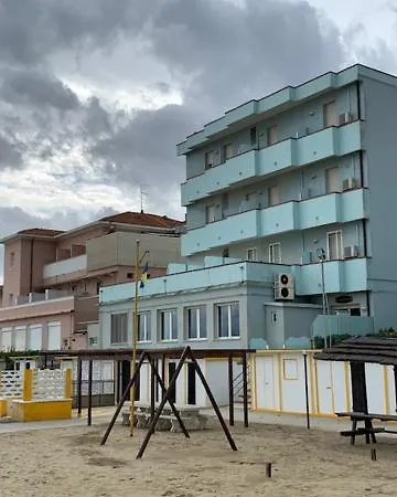 Hotel Acquamarina Viserba 3*