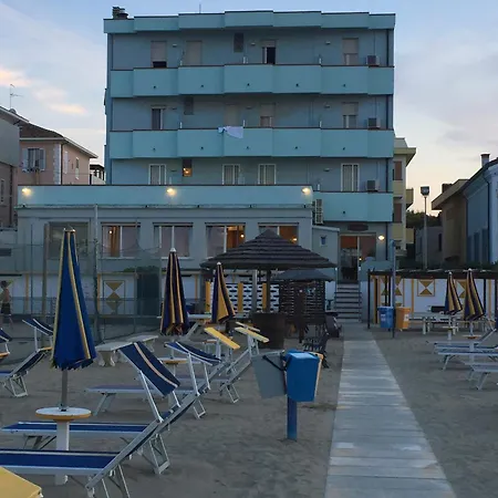 Hotel Acquamarina Viserba 3*