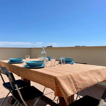 Trilocale Panoramico Vicino Al Mare- L'attico Sulla Romagna Daire Rimini