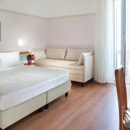 Sympathy Hotel 3*