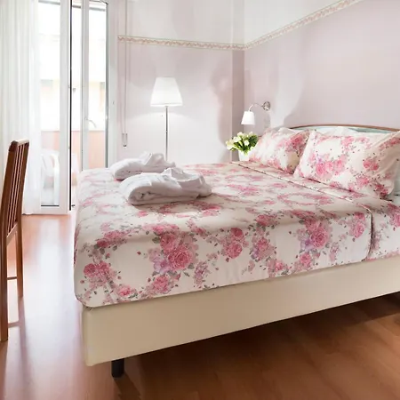Sympathy Hotel 3*