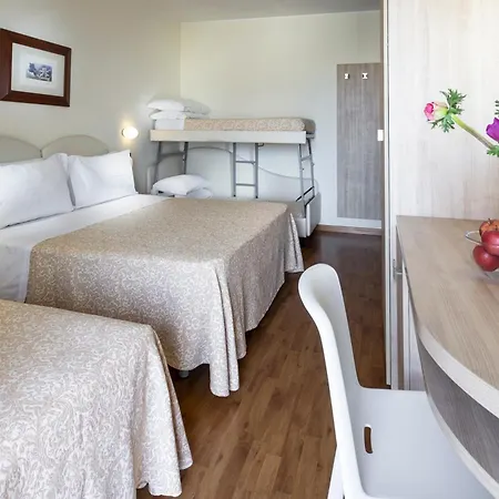 Otel Baltic 3*