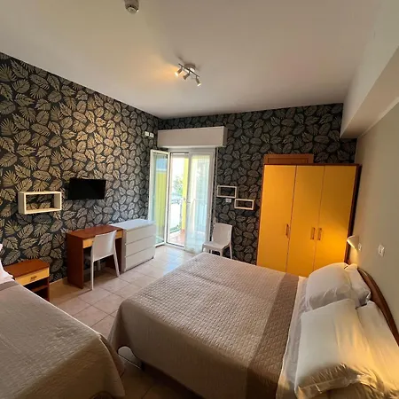 Hotell Lotus &