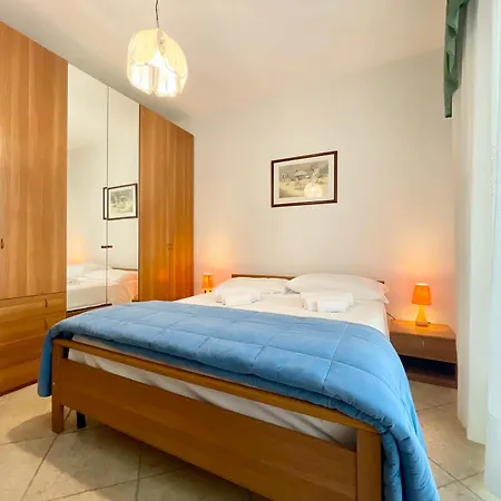 Apartment La Casa Delle Onde - Trilocale Per 6 Persone