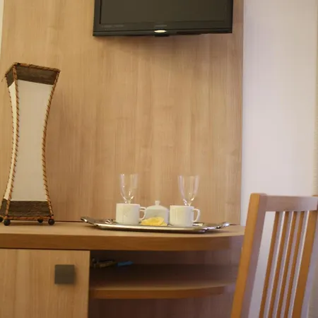 Hotell Camelia 2*