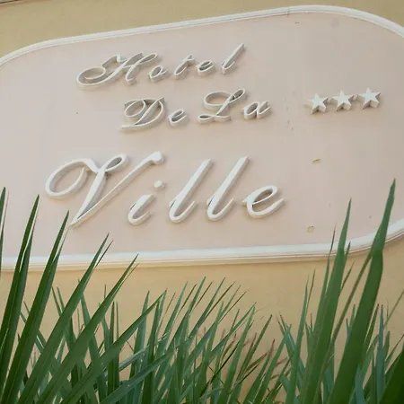 De La Hotel 3*