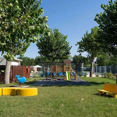 Mobilehomes In 53447 Vakantiehuis Rimini