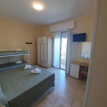 De La Szálloda 3*