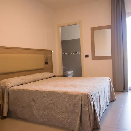 Aparthotel Albachiara 3*