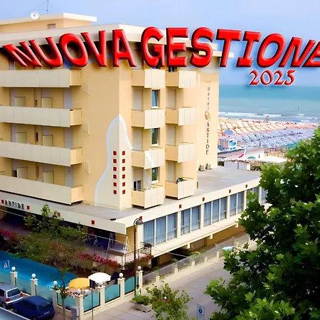 Artide Hotel 3*