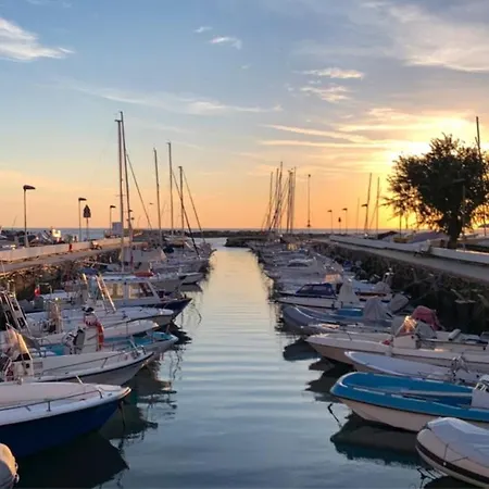Acquamarina Viserba Hotel