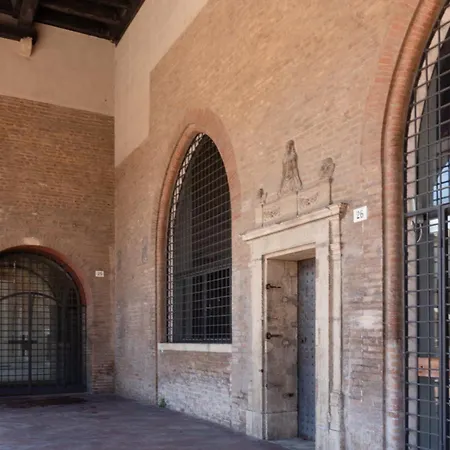 Appartamento Teatrum Loft Teatro Galli -jacuzzi In