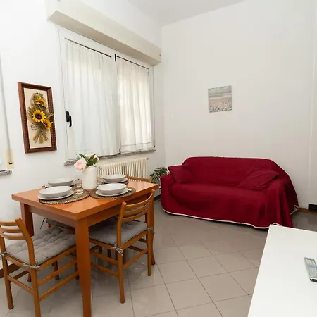 Dolce Riviera Marina Centro 아파트 *