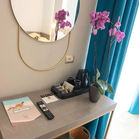 Helios Hotel 4*