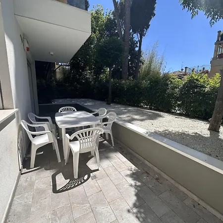 Apartment Relax With Garden - Il Lupo Affitta
