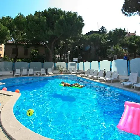 Aparthotel Brown 3*